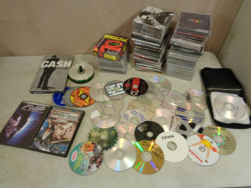 lot 138 image: Cds, DVDS, Blank Dvds