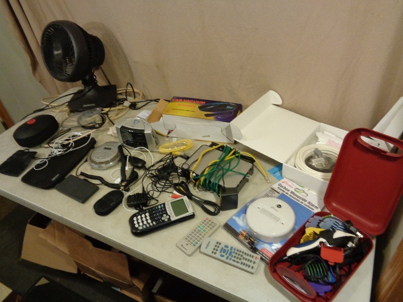 lot 139 image: Assorted Electronics