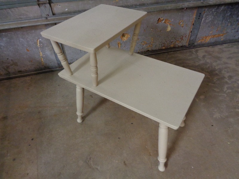 lot 151 image: Side Table