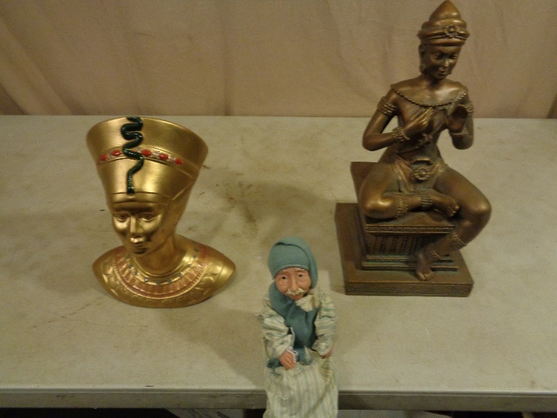 lot 168 image: 2 Statues and Old Grandpa