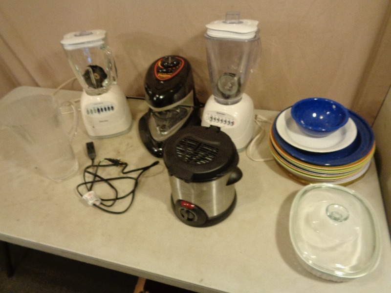 lot 191 image: Kitchen Items
