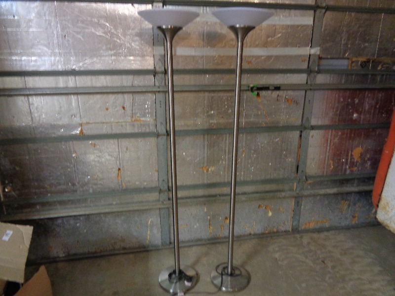lot 196 image: 2 Matching Floor Lamps