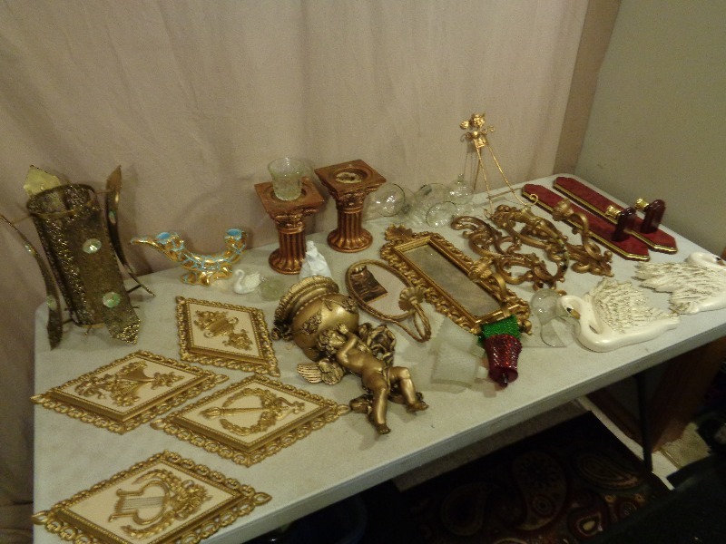 lot 203 image: Decor Items and More