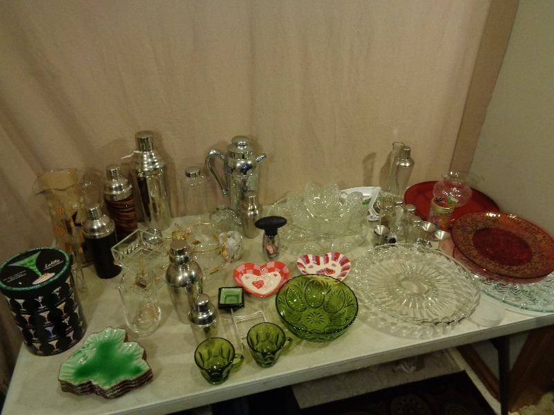 lot 210 image: Platters, Bar Accessories, and More