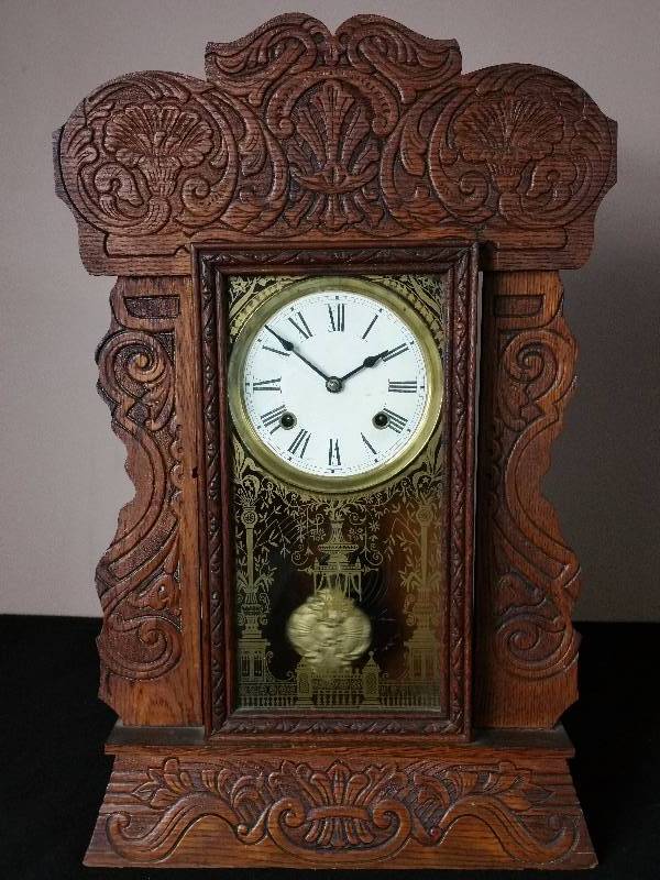 lot 15 image: Antique Gingerbread Clock