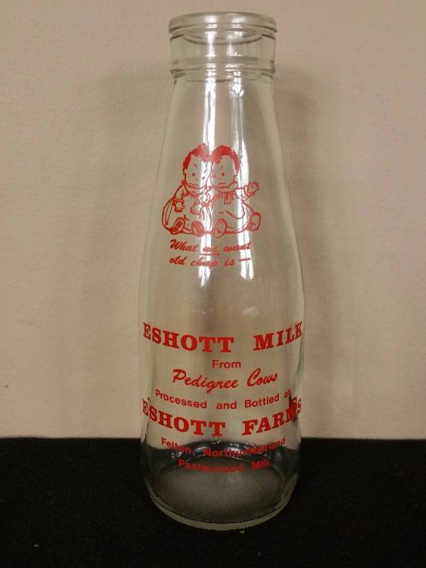 lot 32 image: English Eshott Milk Bottle