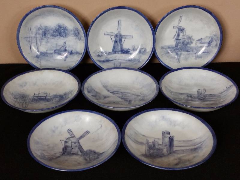 lot 41 image: Rare M. Brown Artisic 5 Side Plates KPM 1913