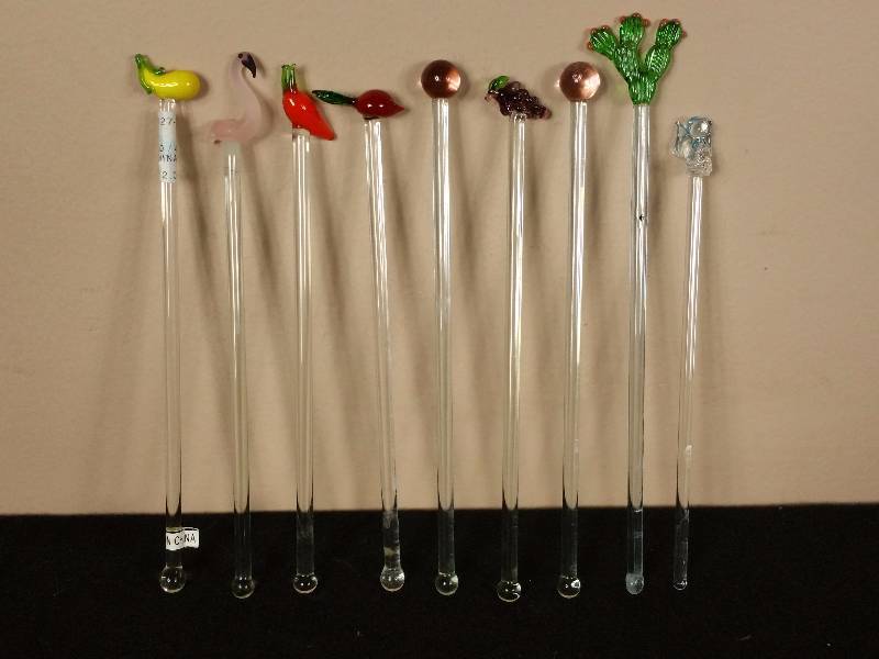 lot 67 image: Art Glass Swizzel Stir Sticks