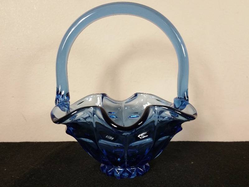 lot 71 image: Fenton Blue Art Glass Basket