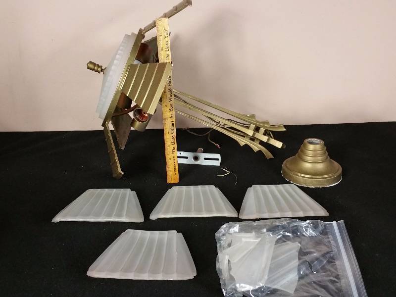 lot 82 image: Art Deco Hanging Lighting Fixture