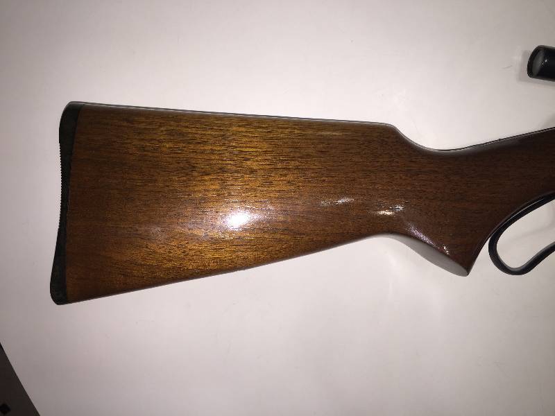 lot 5 image: Marlin 39A Lever Action Rifle