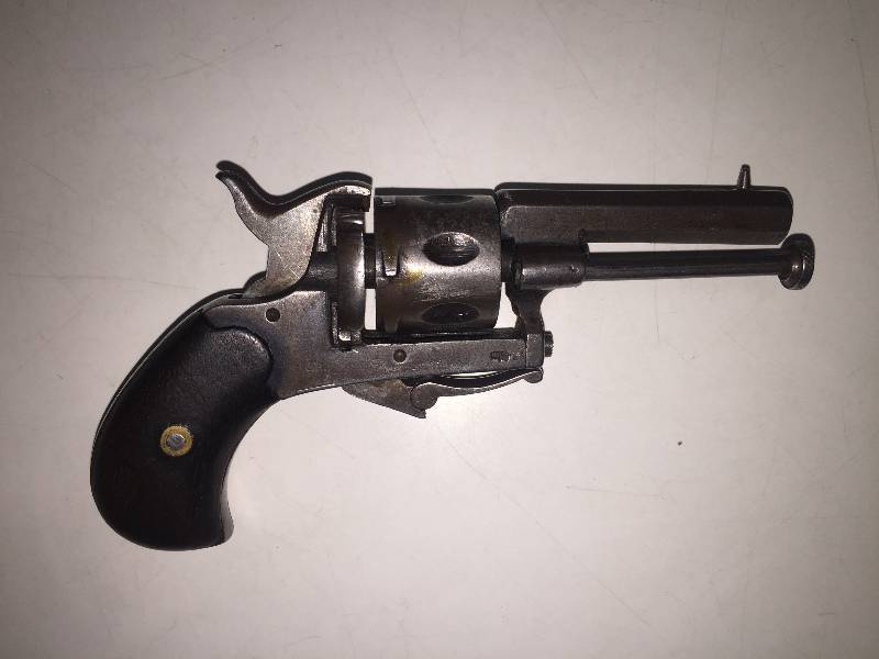 lot 8 image: Belgium Bulldog .22 Short Pocket Revolver
