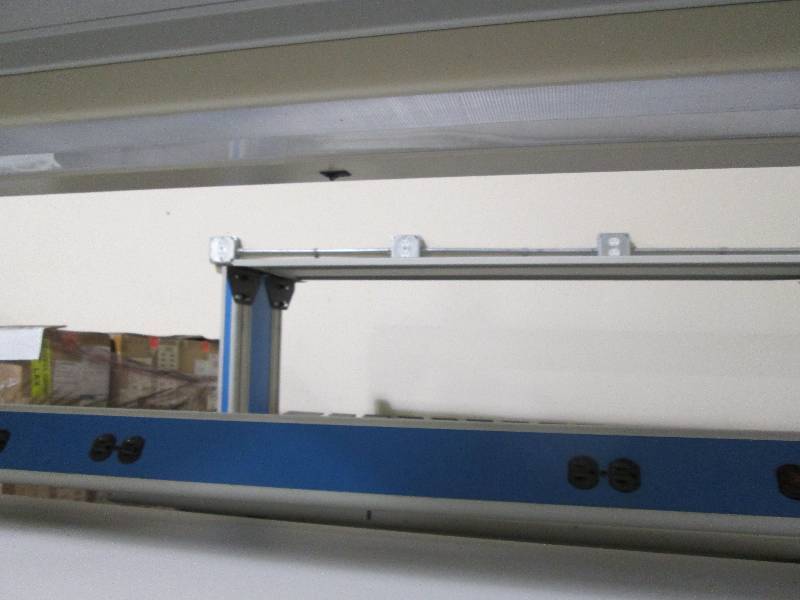 lot 131 image: Work Bench - Sturdy