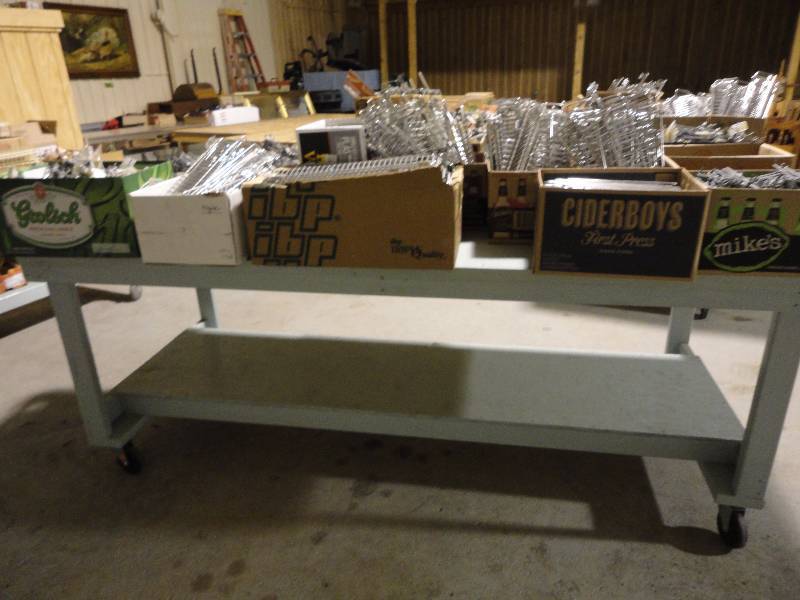 Commercial/Retail shelving and accessories KBID