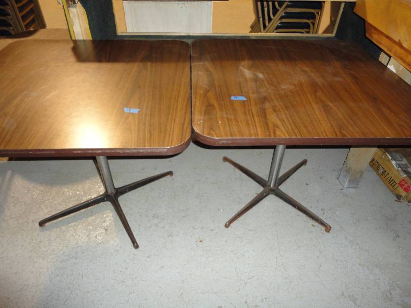 2 Cafe Tables