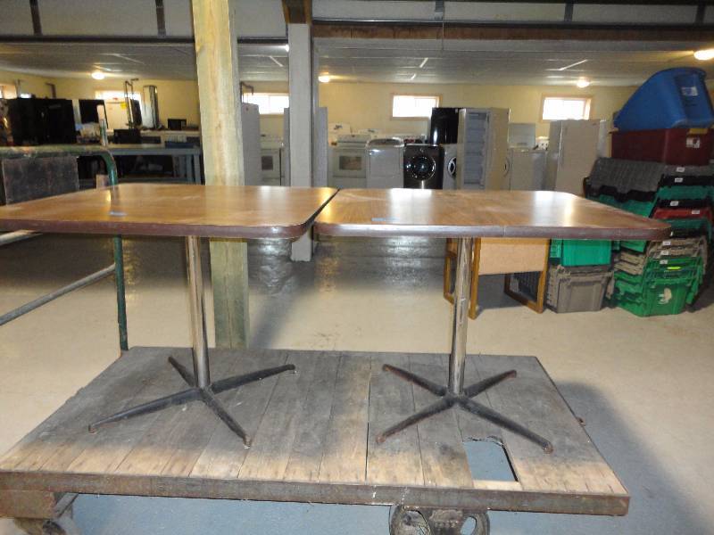 2 Cafe Tables