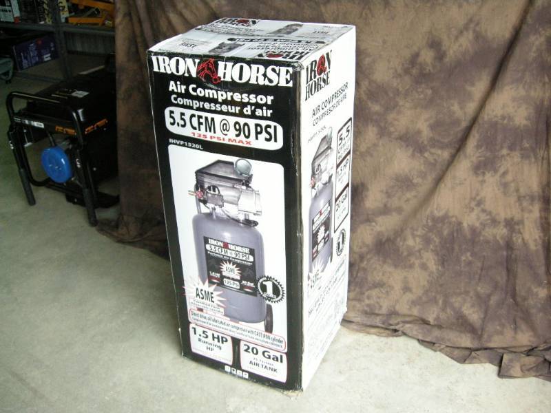 Iron Horse Portable Upright Air Compressor