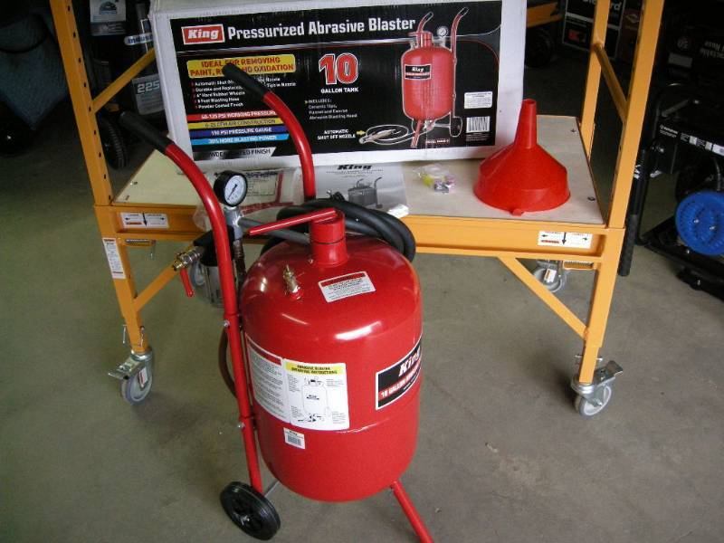 King Pressurized Abrasive Blaster