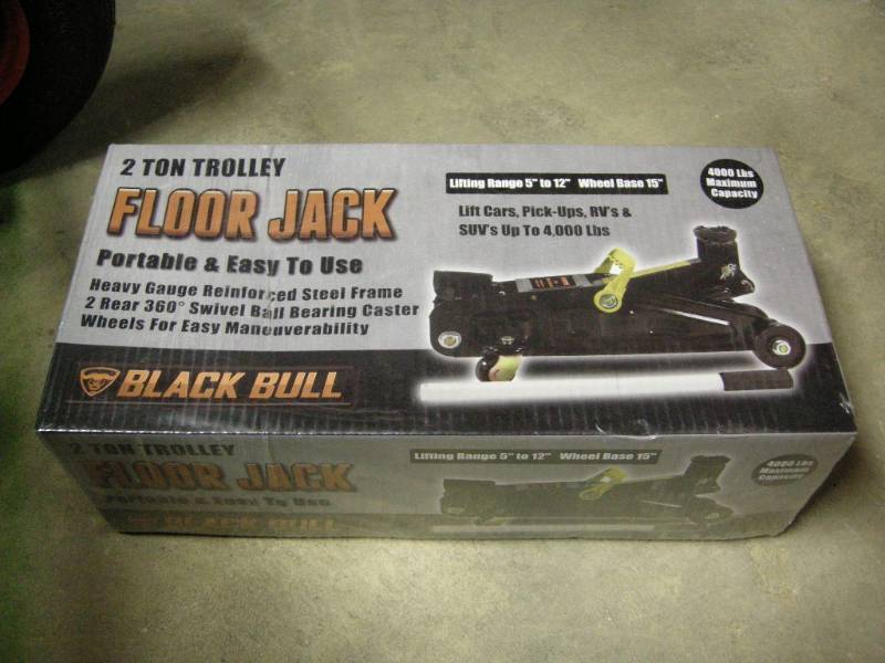 Black Bull 2 Ton Floor Jack