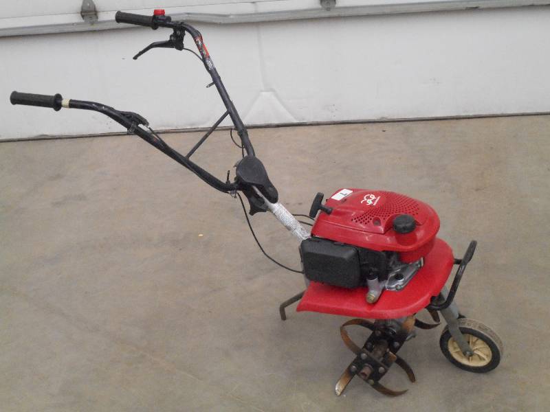 Honda 18 Rear-Tine Garden Tiller
