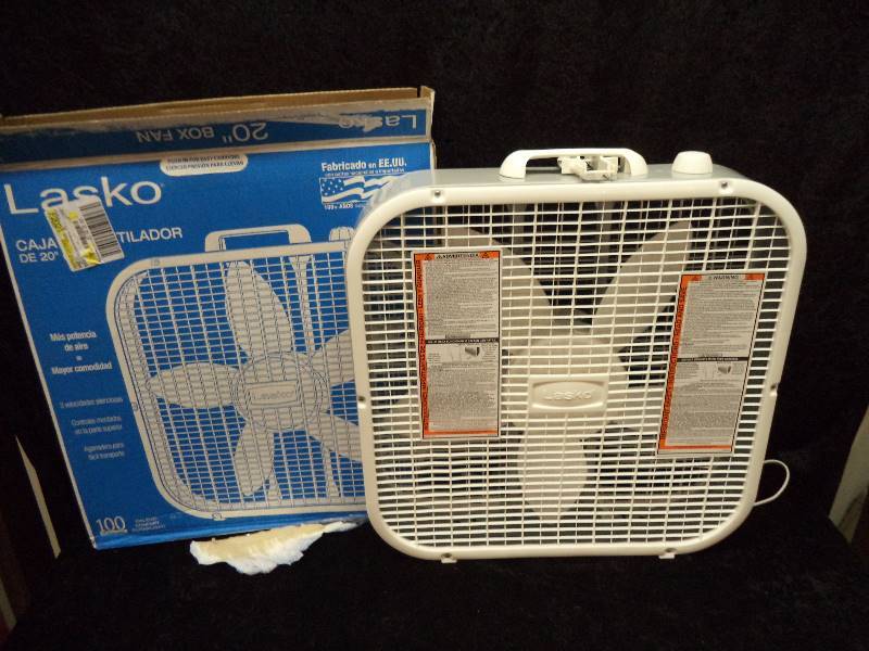 lot 32 image: Lasko 20 Box Fan, New