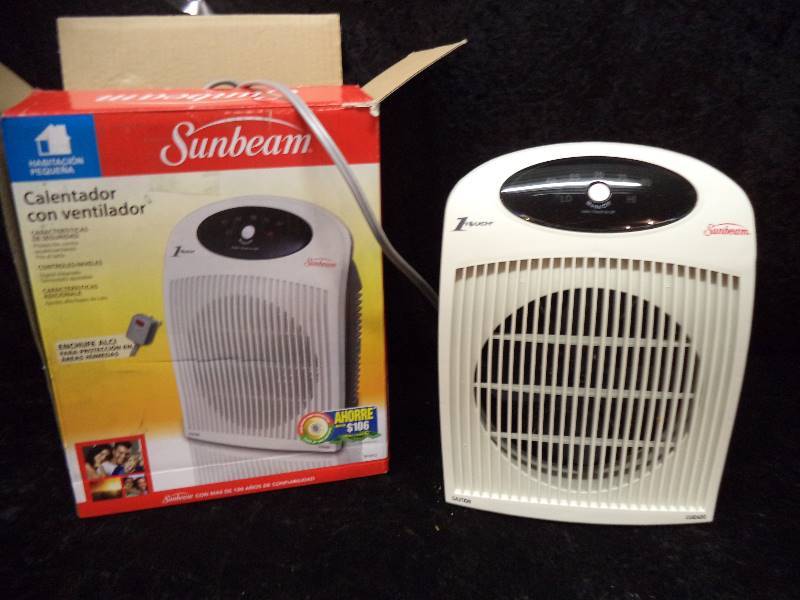 lot 33 image: Sunbeam Fan Forced Heater New