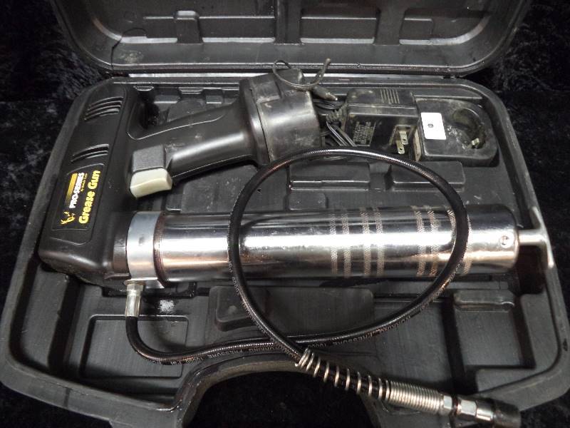 lot 41 image: ProSeries Cordless Grease Gun