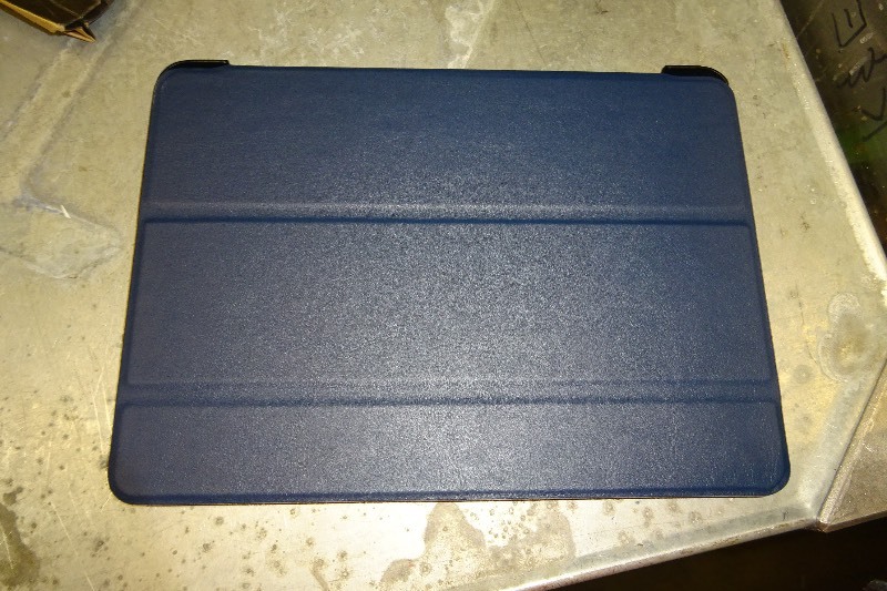lot 5 image: Ipad Air 2 case