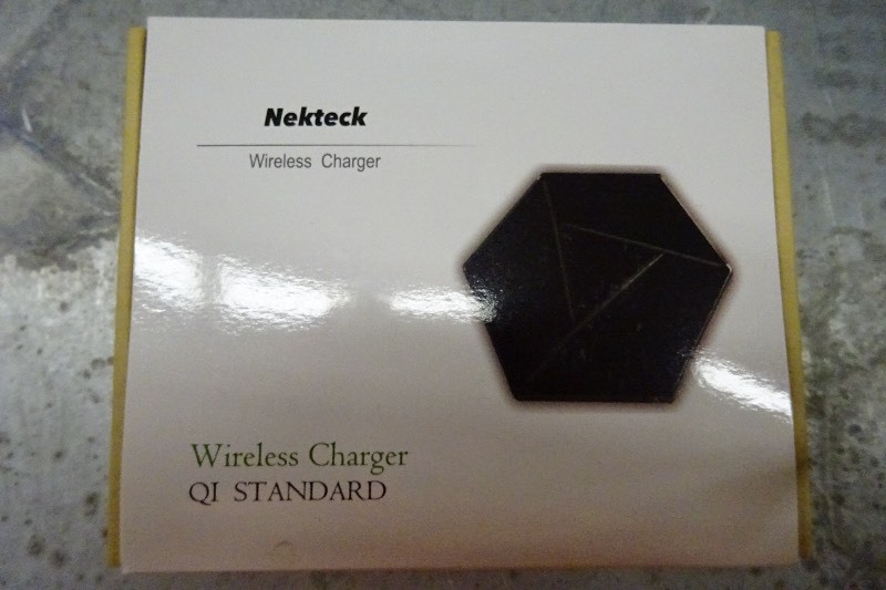 lot 7 image: Wireless charger