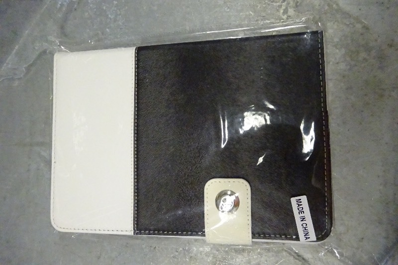 lot 32 image: Ipad Mini 2 case