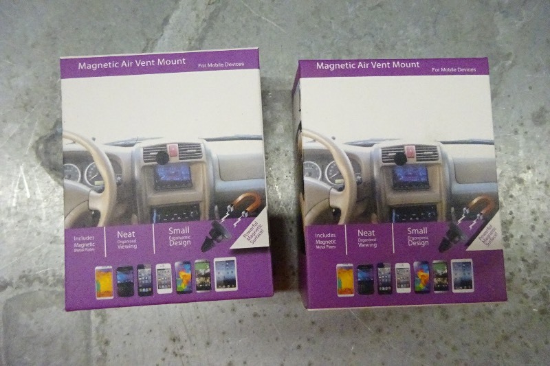 lot 57 image: Lot of 2 phone mounts