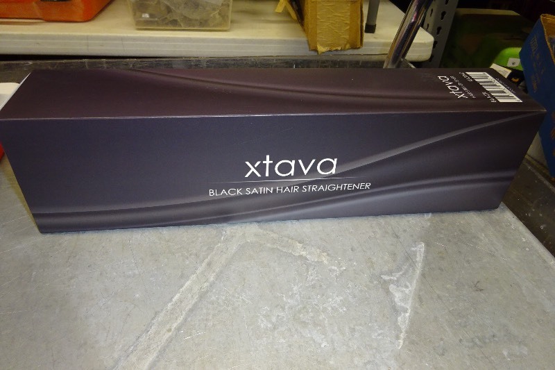 lot 66 image: Hair straightener