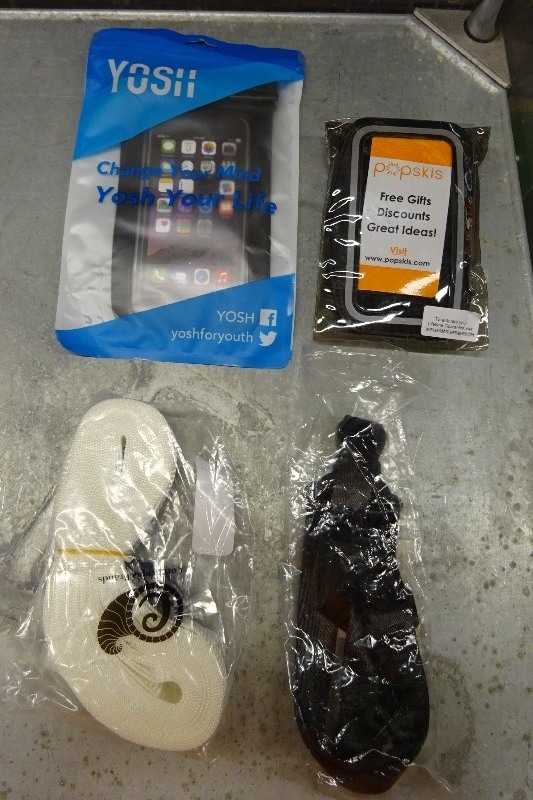 lot 76 image: Fitness phone bands
