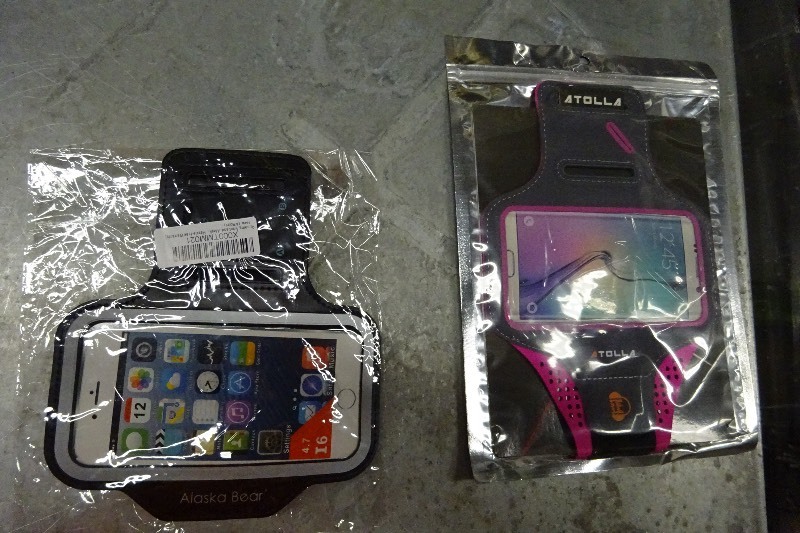 lot 77 image: Fitness phone bands