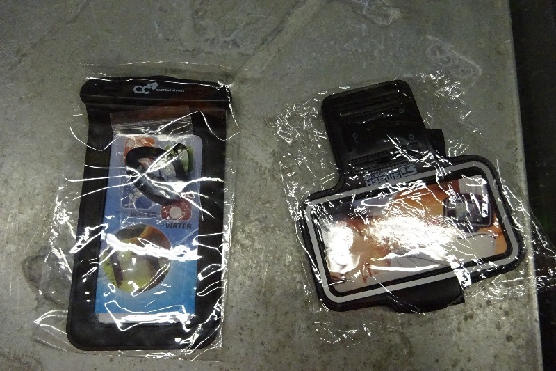 lot 79 image: Fitness phone bands