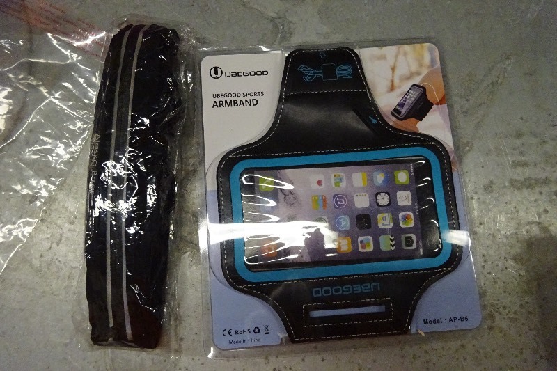 lot 86 image: Fitness phone bands