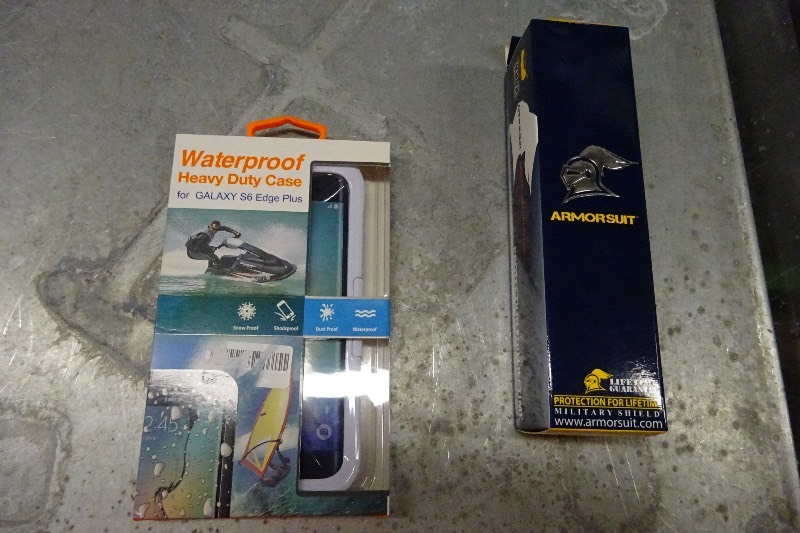 lot 89 image: Galaxy S 6 edge case and screen protector