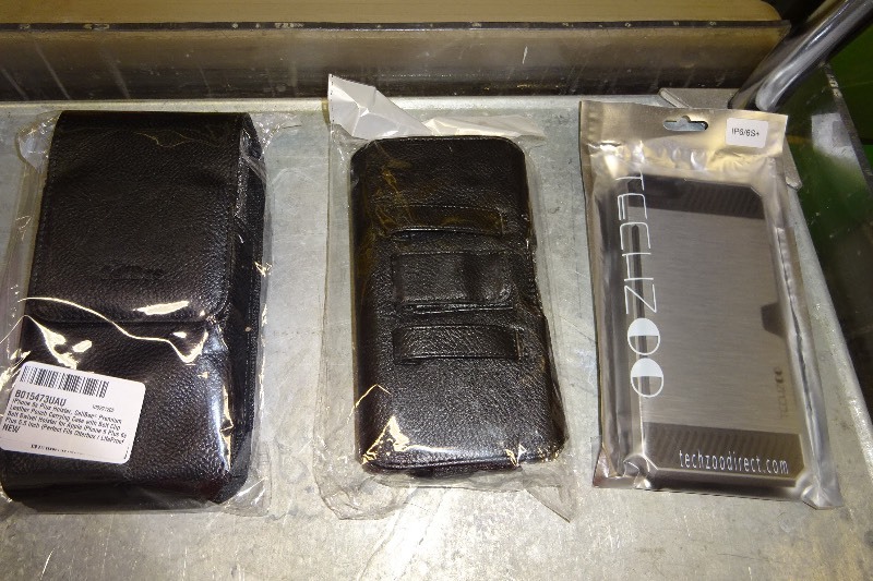 lot 94 image: IPhone 6 plus screen protectors (2) and 1 case
