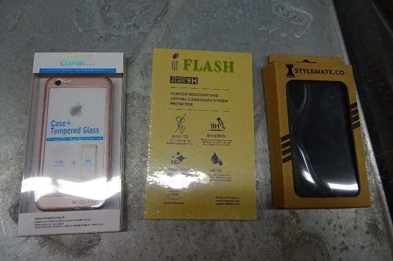 lot 100 image: IPhone 6 4.7 cases (2) and screen protector