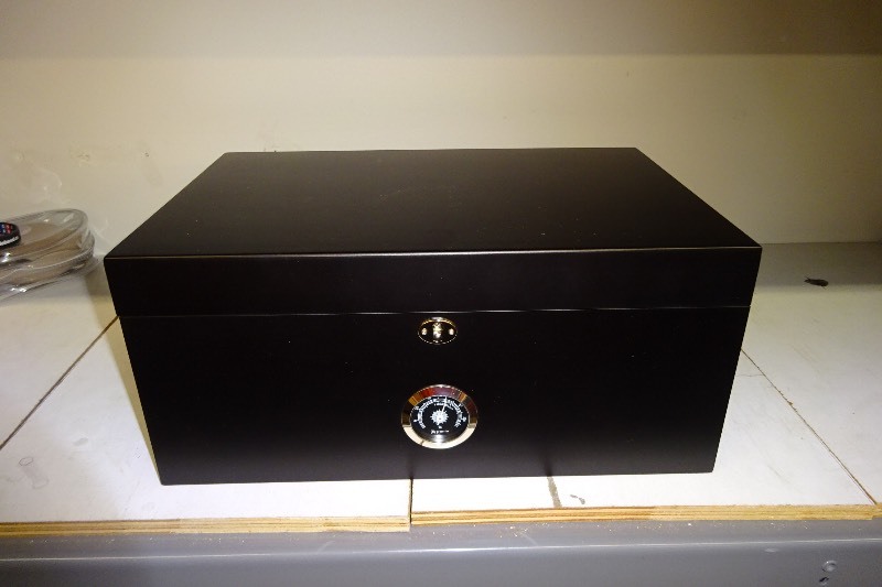 Cigar Humidifier Cedar Box