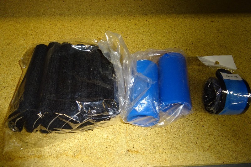 Light up bracelet, wrist band set of 3 pairs, AB blaster fat grips