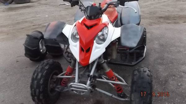 lot 12 image: 2003 Polaris 4-Wheeler