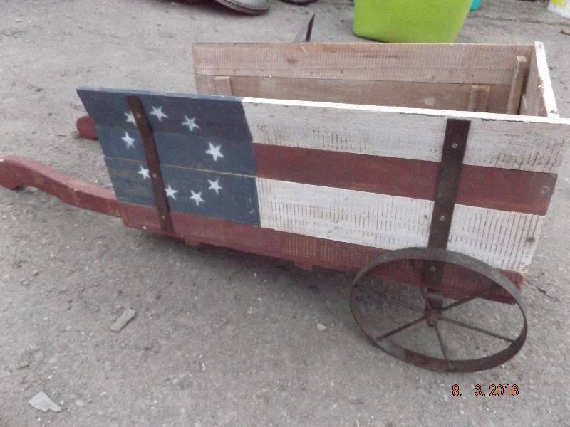 lot 31 image: Wooden Wagon Planter