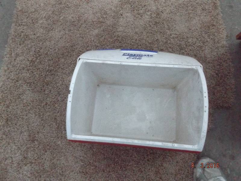 lot 34 image: Playmate Cooler