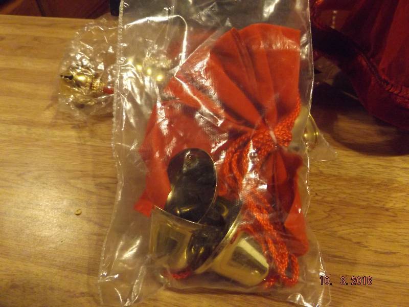 lot 89 image: Christmas Decoration