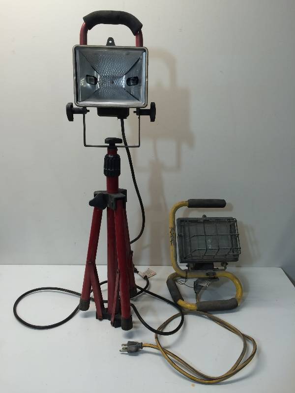 2 Work Lights
