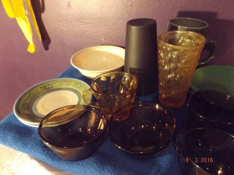 Large Lot of Misc Glassware