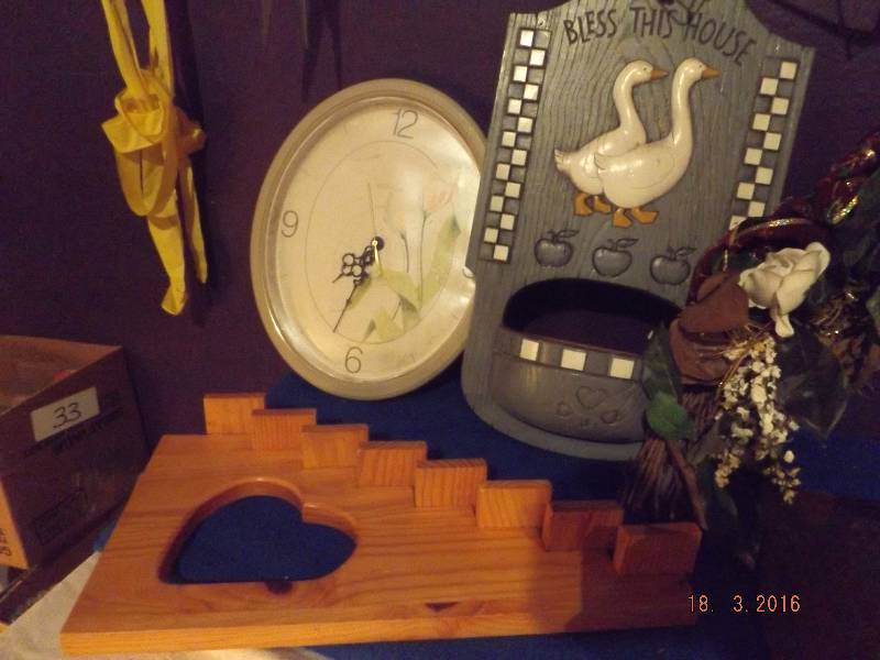 Lot of Home Decor Items