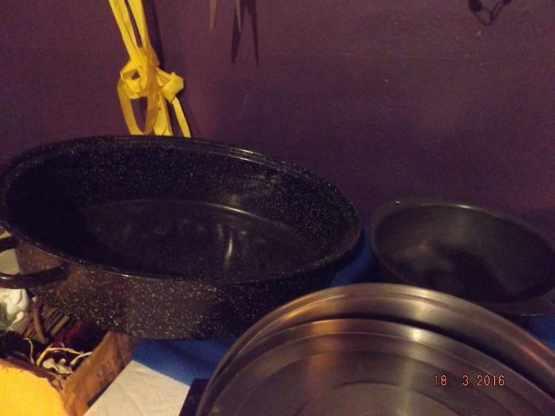 Pots & Pans