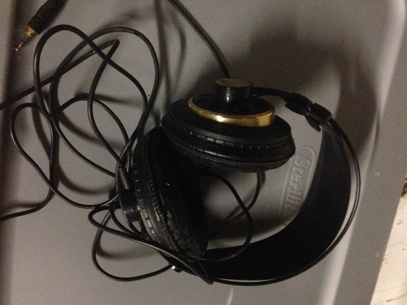 akg headphones